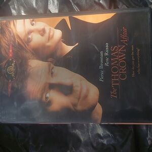 The Thomas Crown Affair VHS Movie (1999)